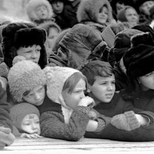 Проводы зимы | Дети. 1974 г., г.Северодвинск. Фото #C213.
