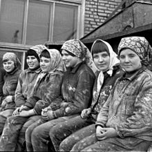 Бригада отделочников | Строительство. 1974 г., г.Северодвинск. Фото #C256.