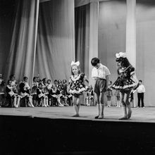 Выступление детского танцевального коллектива | Культура. 1975 г., г.Северодвинск. Фото #C1777.