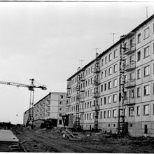 Строятся дома "брежневки" | Строительство. 1975 г., г.Северодвинск. Фото #C100.