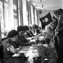 Избирательная комиссия | Общественная жизнь. 1975 г., г.Северодвинск. Фото #C10171.