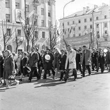 Первомайская демонстрация | Общественная жизнь. 1975 г., г.Северодвинск. Фото #C1720.