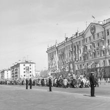 Первомайская демонстрация | Общественная жизнь. 1975 г., г.Северодвинск. Фото #C1721.