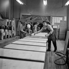 На мебельной фабрике | Предприятия. 1975 г., г.Северодвинск. Фото #C1741.