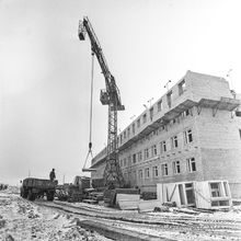 Строительство больничного корпуса | Строительство. 1976 г., г.Северодвинск. Фото #C14557.