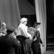 Сценка из спектакля | Культура. 1978 г., г.Северодвинск. Фото #C12862.