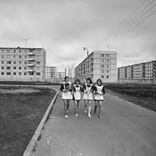 Старшеклассницы | Школа. 1978 г., г.Северодвинск. Фото #C7133.