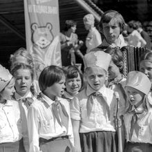Выступление с песней | Школа. 1978 г., г.Северодвинск. Фото #C13039.