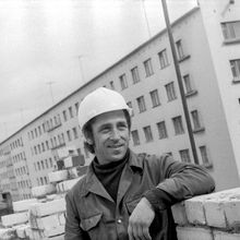 Евгений Юхта, каменщик СМУ 5 | Строительство. 1978 г., г.Северодвинск. Фото #C13059.