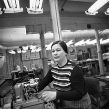На швейном производстве | Предприятия. 1978 г., г.Северодвинск. Фото #C7225.