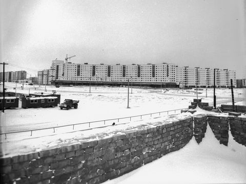 Дом строится  | Строительство. 1979 г., г.Северодвинск. Фото #C14163.