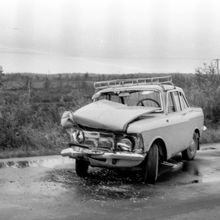 Автомобиль "Москвич" на месте аварии | Транспорт. 1979 г., г.Северодвинск. Фото #C389.