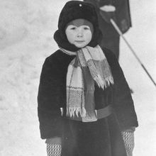 Малыш в зимней одежде | Дети. 1979 г., г.Северодвинск. Фото #C2492.