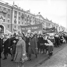 городская демонстрация | Горожане. 1979 г., г.Северодвинск. Фото #C627.