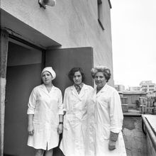 Три женщины в белых халатах | Медицина. 1979 г., г.Северодвинск. Фото #C724.