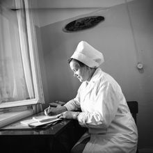 медсестра на медицинском посту | Медицина. 1979 г., г.Северодвинск. Фото #C726.