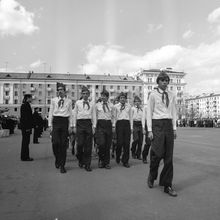марширующие мальчики-пионеры | Школа. 1979 г., г.Северодвинск. Фото #C869.
