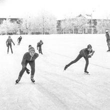 Юные конькобежцы на тренировке | Спорт. 1979 г., г.Северодвинск. Фото #C2479.