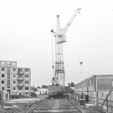 монтаж конструкций панельного дома | Строительство. 1979 г., г.Северодвинск. Фото #C953.