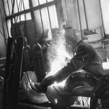 Рабочий за станком | Предприятия. 1979 г., г.Северодвинск. Фото #C2459.