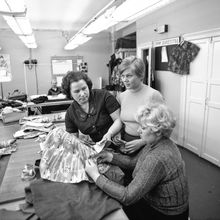 работницы швейного предприятяи | Предприятия. 1979 г., г.Северодвинск. Фото #C1051.