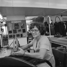 швея за швейной машинкой | Предприятия. 1979 г., г.Северодвинск. Фото #C1065.