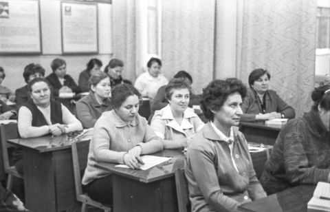 На производственном собрании | Горожане. 1980 г., г.Северодвинск. Фото #C15994.