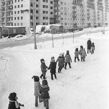 Прогулка в детском саду | Дети. 1980 г., г.Северодвинск. Фото #C15672.