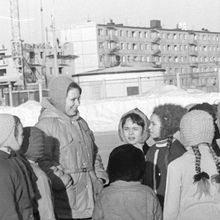 Тренировка в секции фигурного катания | Спорт. 1980 г., г.Северодвинск. Фото #C3940.