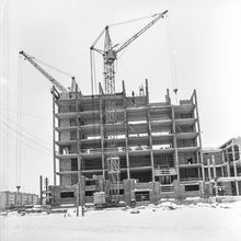 Строительство Дома быта "Северное сияние" | Строительство. 1980 г., г.Северодвинск. Фото #C4757.