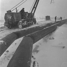 Укладка труб | Строительство. 1980 г., г.Северодвинск. Фото #C15747.