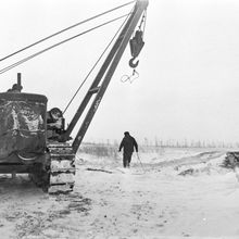 Укладка труб | Строительство. 1980 г., г.Северодвинск. Фото #C15750.