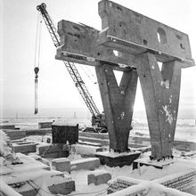 Строится дом | Строительство. 1980 г., г.Северодвинск. Фото #C15762.