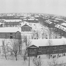 Вид со стороящегося дома на окрестности | Виды города. 1980 г., г.Северодвинск. Фото #C15792.