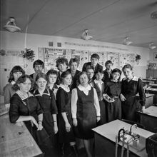 В кабинете химии | Школа. 1981 г., г.Северодвинск. Фото #C12749.
