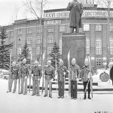 Лыжный пробег в честь 26 съезда КПСС. | Общественная жизнь. 1981 г., г.Северодвинск. Фото #C4919.