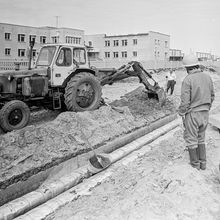 Прокладка коммуникаций | Строительство. 1982 г., г.Северодвинск. Фото #C9648.