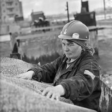 На крыше | Строительство. 1983 г., г.Северодвинск. Фото #C12017.