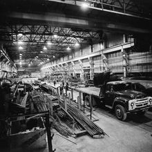 Автомобиль в цехе одного из предприятий | Предприятия. 1983 г., г.Северодвинск. Фото #C2280.