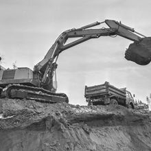 Строительство дороги вне города | Транспорт. 1984 г., г.Северодвинск. Фото #C1339.