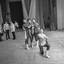 Танцевальный коллектив | Культура. 1984 г., г.Северодвинск. Фото #C1357.