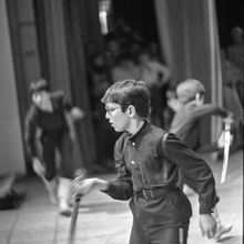 Танец с шашками | Культура. 1984 г., г.Северодвинск. Фото #C1388.