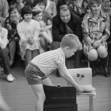 На утреннике в детском саду | Дети. 1984 г., г.Северодвинск. Фото #C1436.