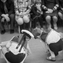На утреннике в детском саду | Дети. 1984 г., г.Северодвинск. Фото #C1437.