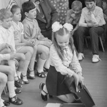 На утреннике в детском саду | Дети. 1984 г., г.Северодвинск. Фото #C1438.