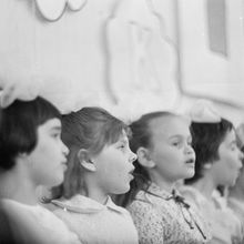 На утреннике в детском саду | Дети. 1984 г., г.Северодвинск. Фото #C1439.
