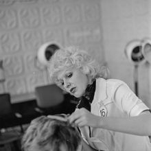 Женская стрижка. Конкурс парикмахеров | Быт. 1984 г., г.Северодвинск. Фото #C1456.