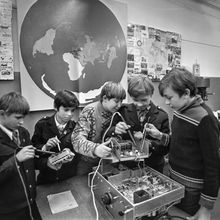 Кружок радиолюбителей | Школа. 1984 г., г.Северодвинск. Фото #C1866.