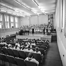 Выступление детского хора | Школа. 1984 г., г.Северодвинск. Фото #C1868.