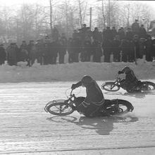 Гонки на мотоциклах на льду | Спорт. 1984 г., г.Северодвинск. Фото #C1927.